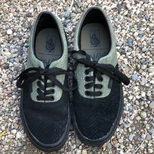 Harry Potter Slytherin Limited Edition Vans, SZ 6.5 Men’s, SZ 8 Women’s, EC